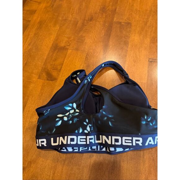 Woman’s under armour compression plus size sports bra size 1XL - Picture 3 of 4